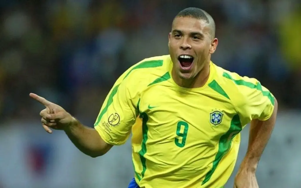 jogador-do-futebol-brasileiro-na-história-ronaldo